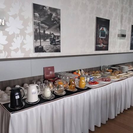 Hotel Monde Uherský Brod Zewnętrze zdjęcie