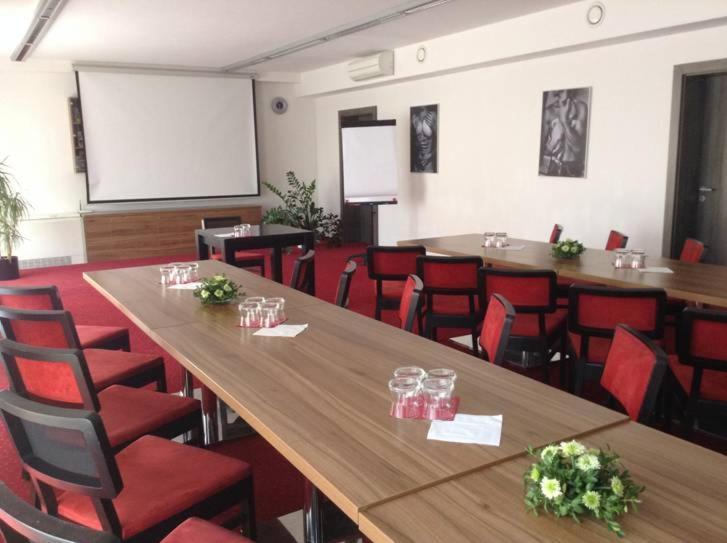 Hotel Monde Uherský Brod Zewnętrze zdjęcie