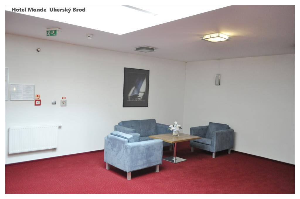Hotel Monde Uherský Brod Zewnętrze zdjęcie
