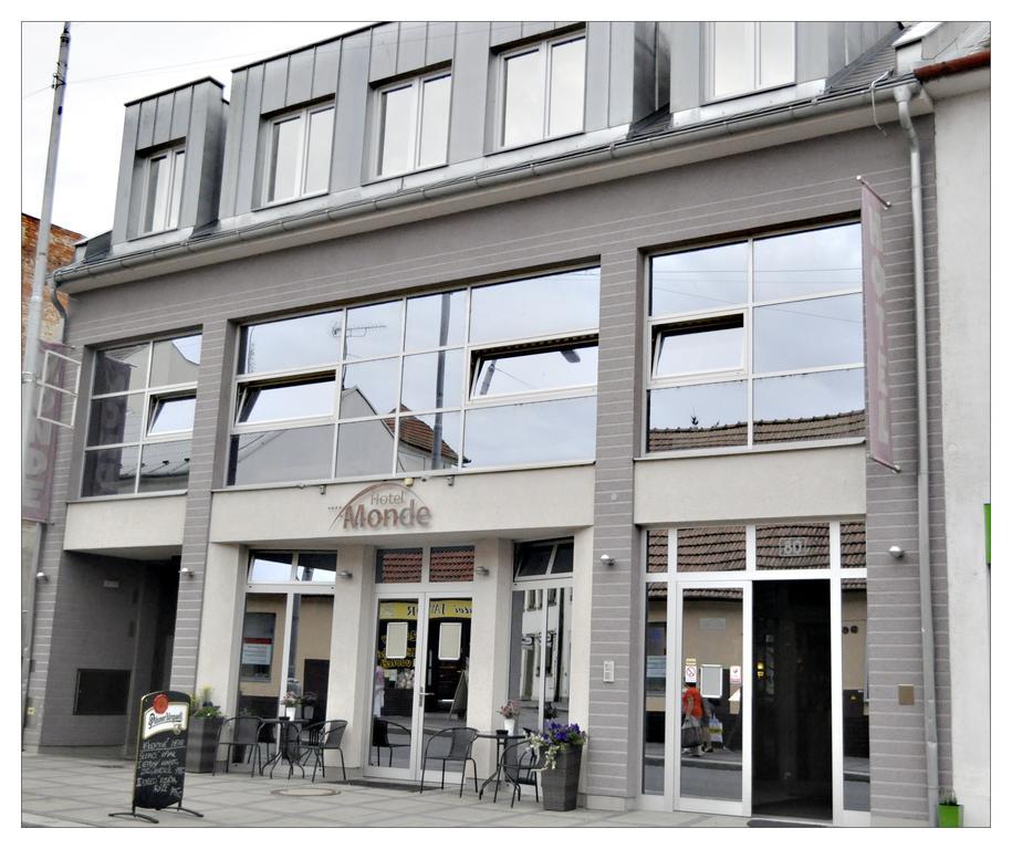 Hotel Monde Uherský Brod Zewnętrze zdjęcie
