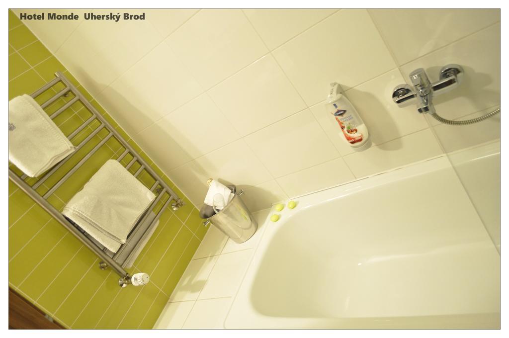 Hotel Monde Uherský Brod Zewnętrze zdjęcie