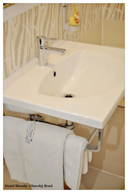 Hotel Monde Uherský Brod Zewnętrze zdjęcie